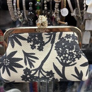 Elegant Black and White Floral Clutch